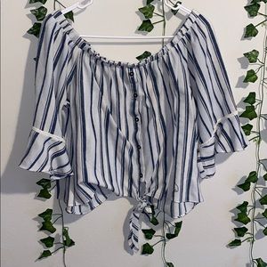 OFF THE SHOULDER BUTTON UP CROP